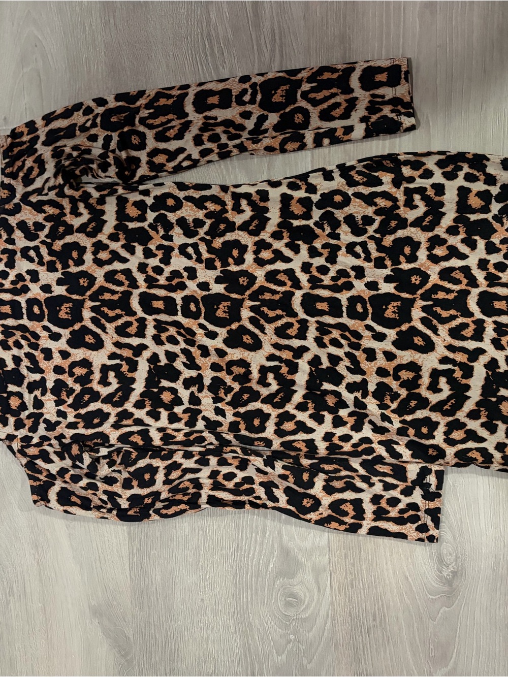 VENUS Long Sleeve Leopard Print Dress in Black and Tan